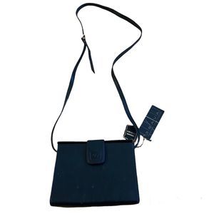 Brava International Genuine Leather Crossbody  Black purse New With Flaws